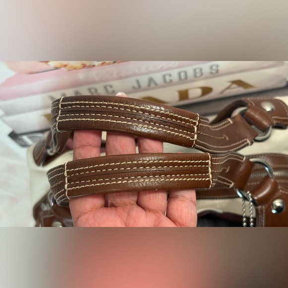 Coach Soho Lynn Hobo in ivory, cognac trim leather & silver-tone hardware - Picture 5 of 15